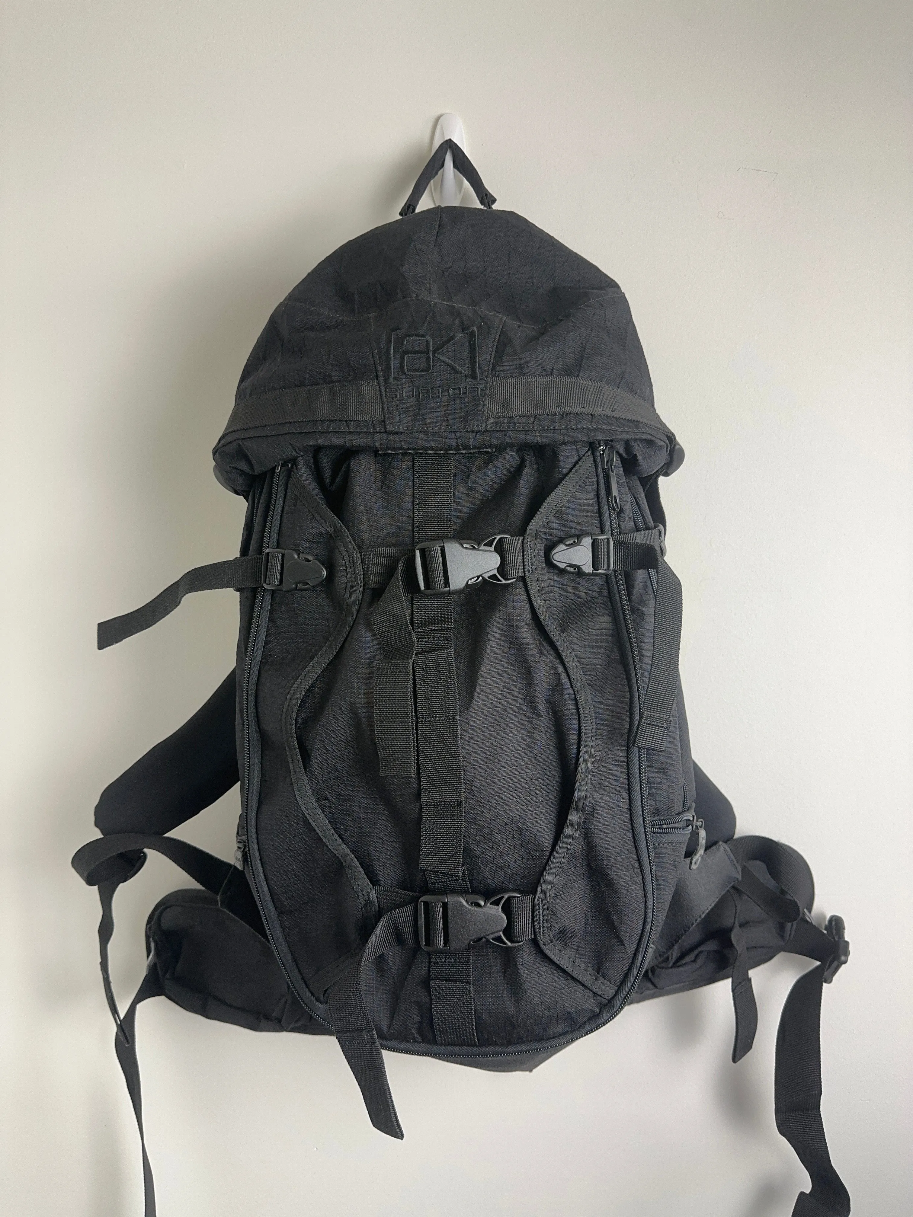Burton AK x Headporter Plus 40L Pack