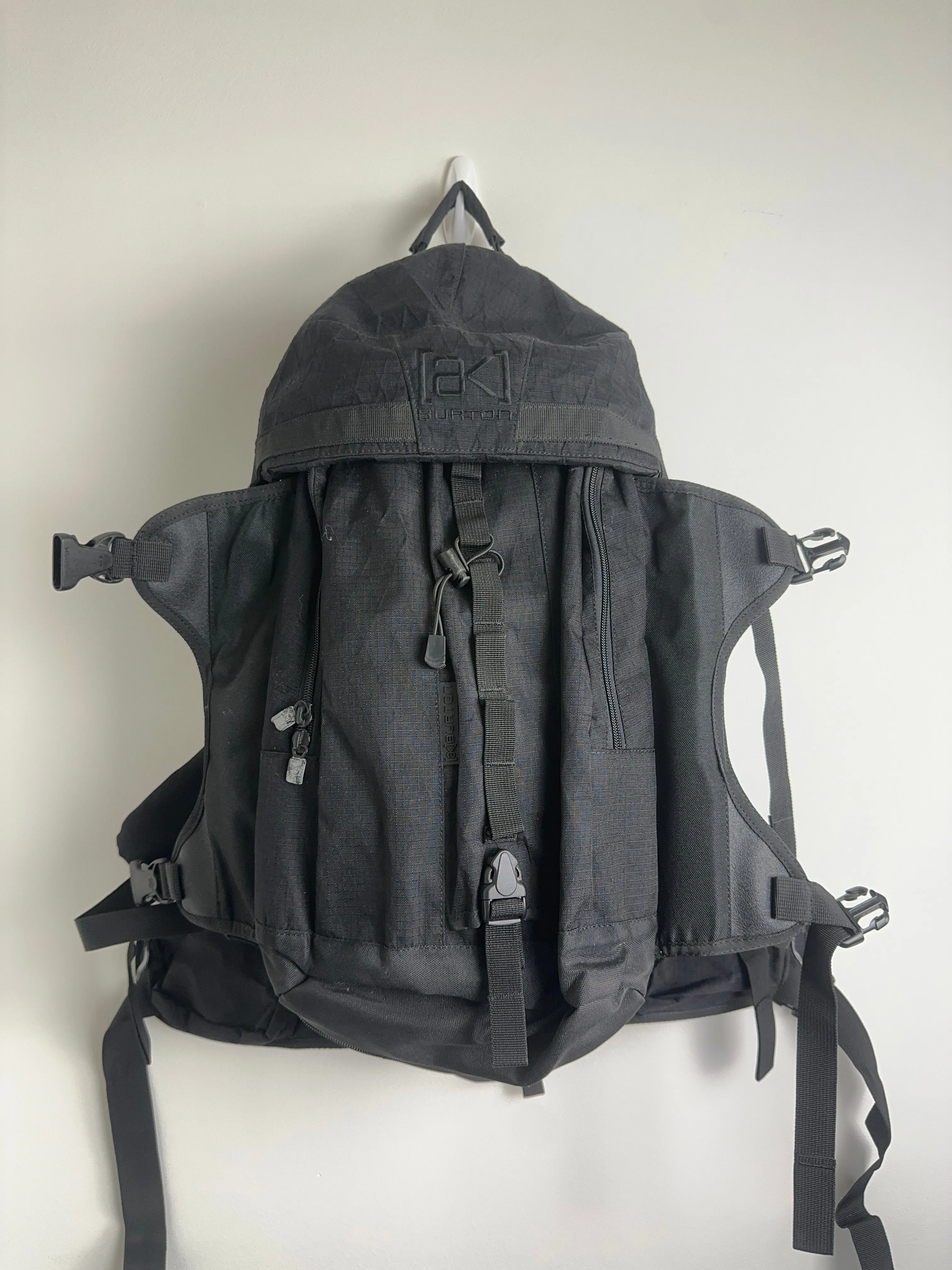 Burton AK x Headporter Plus 40L Pack