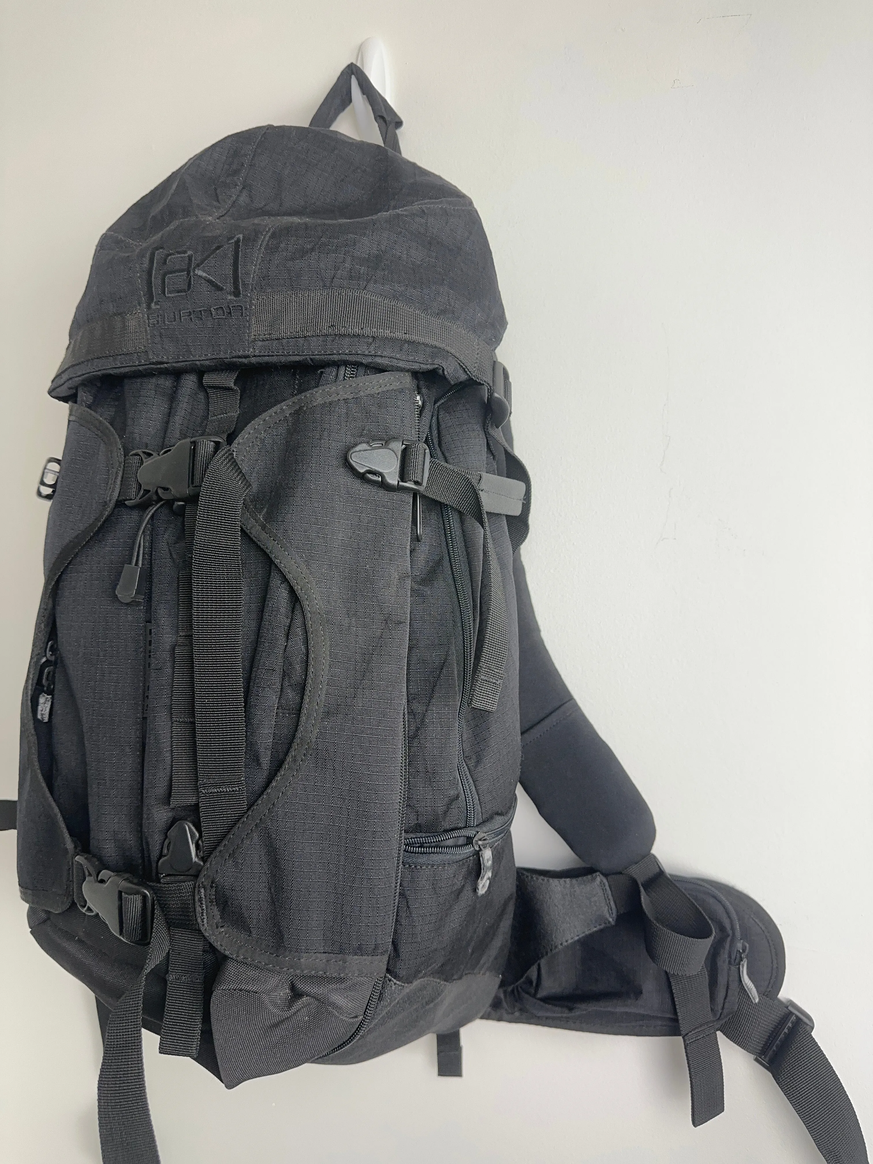 Burton AK x Headporter Plus 40L Pack