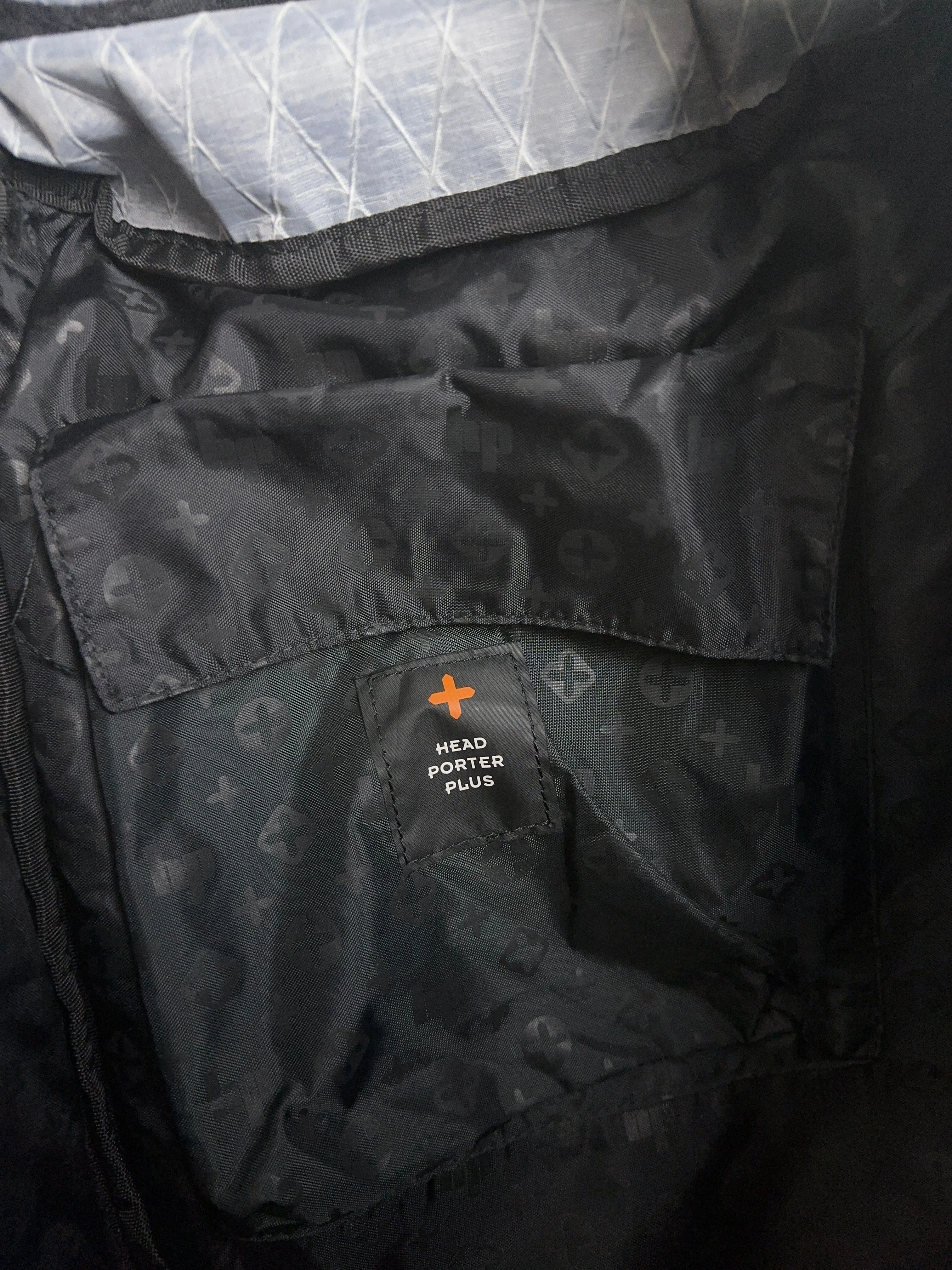 Burton AK x Headporter Plus 40L Pack