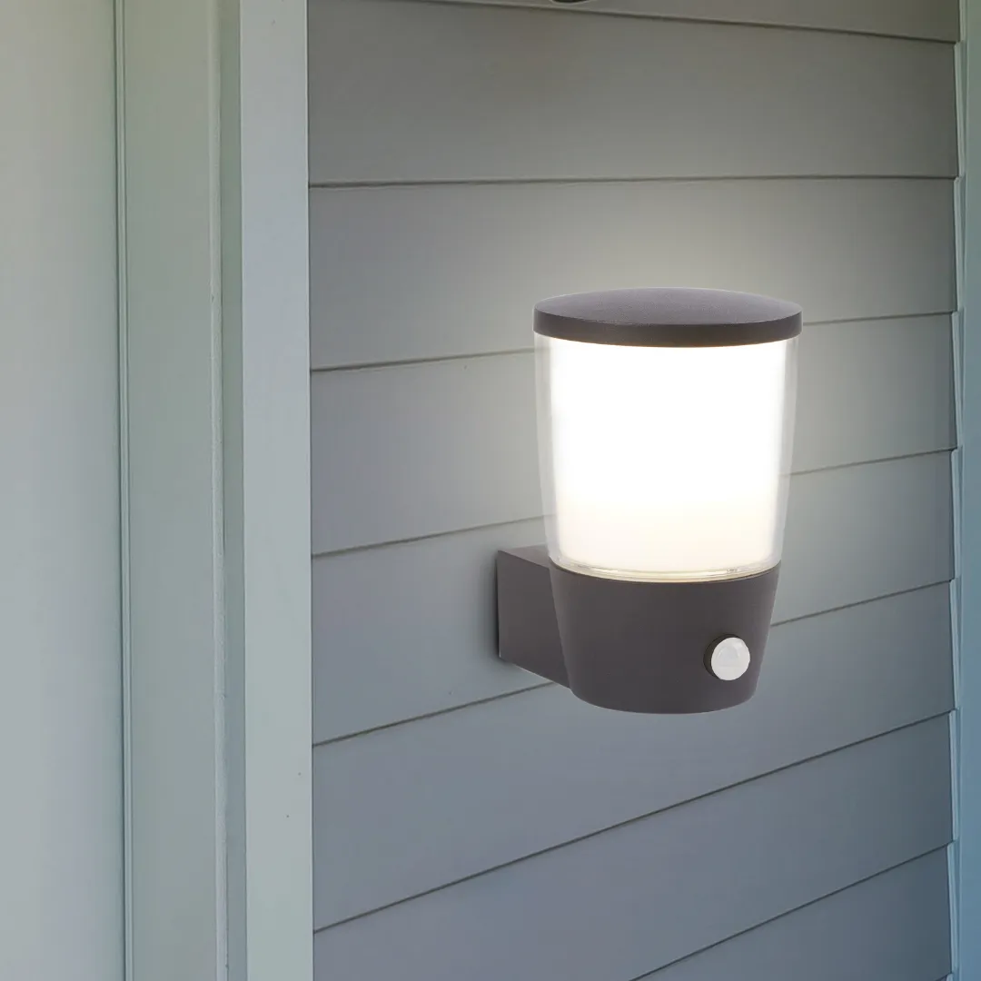 Coen Sensor Lantern