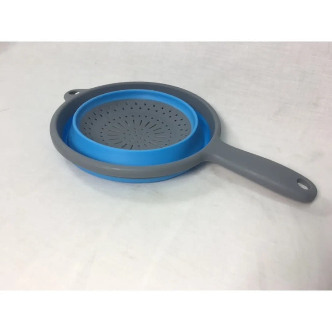 Collapsible Silicone Colander with Handle – Blue | BPA-Free & Space-Saving