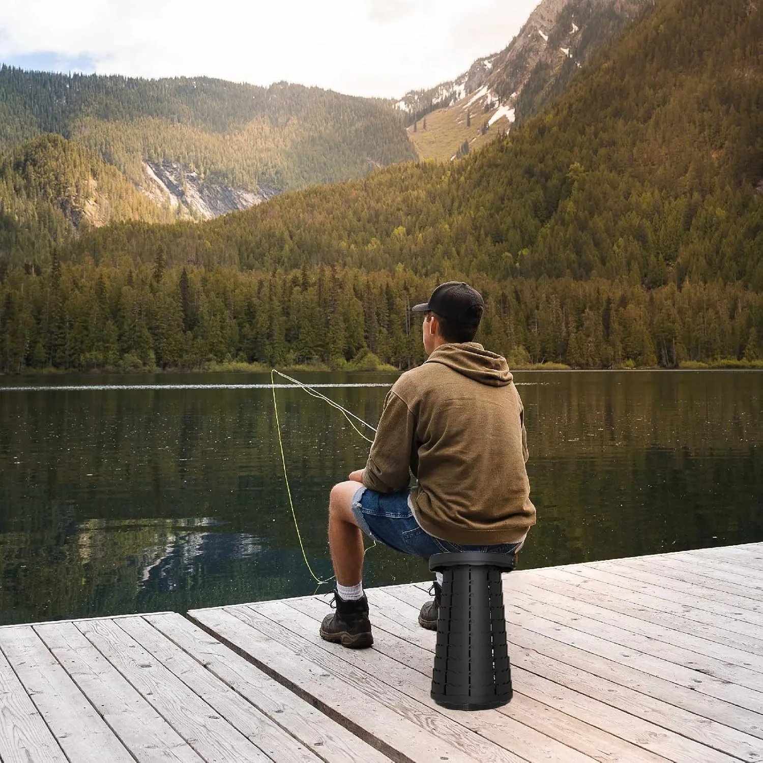 Folding Telescopic Stool, Portable Retractable Stool Fishing Stool Compact Folding Stool Lightweight for Queuing Outdoor Activities Camping(Lake Green)