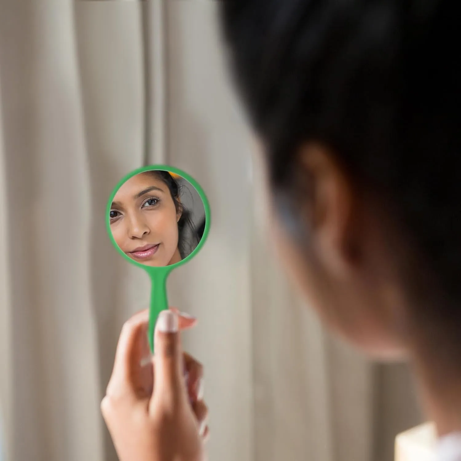 Jetec 25 Pcs Handheld Mirror with Handle, 3.94" l x 2.17" W, Small Portable Round Mirror Bulk for Kids Travel Makeup Classroom Camping Daily DIY Crafts (Red, Yellow, Blue, Green, Purple)