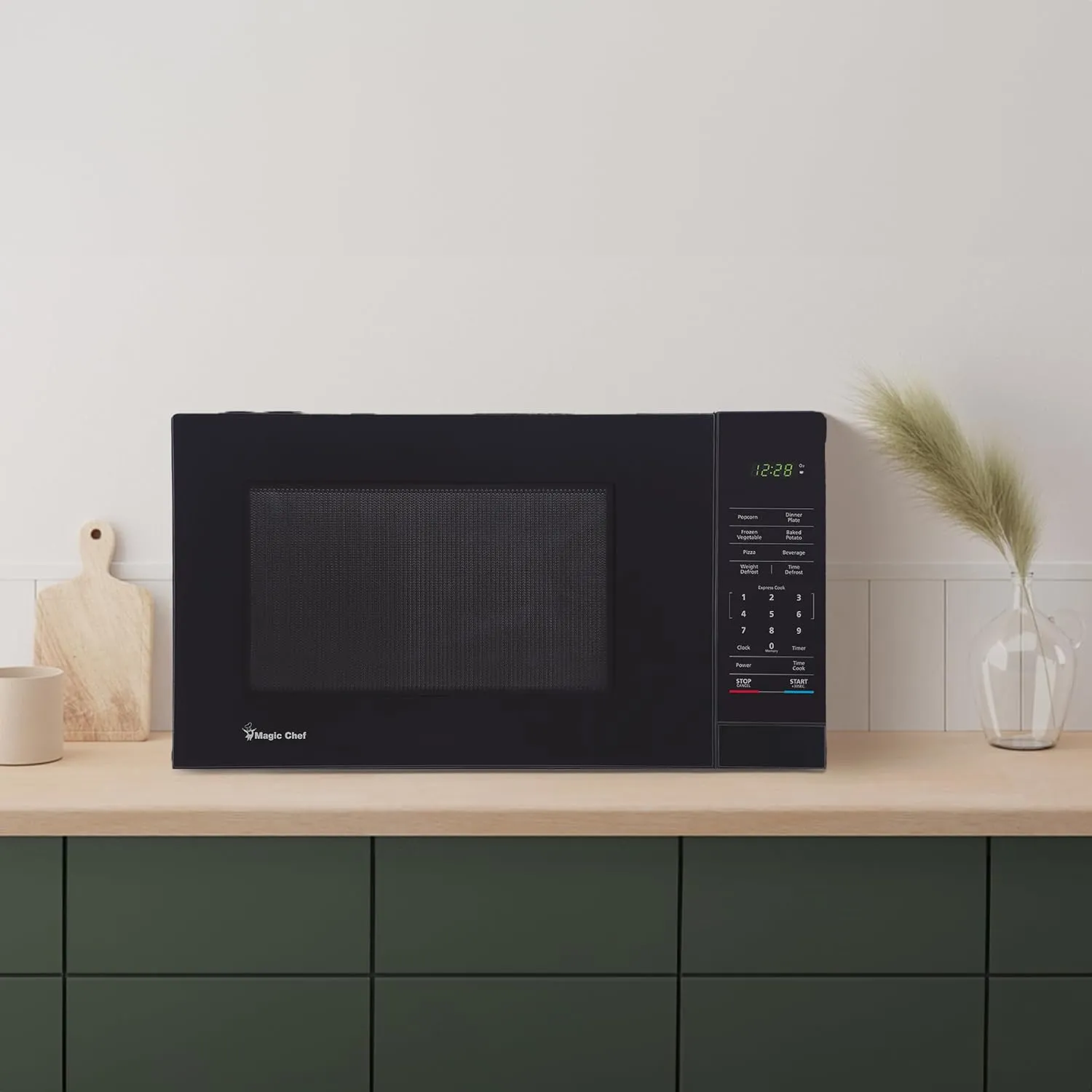 Magic Chef Compact Countertop Microwave Oven, 1000 Watts, Black, 1.1 Cu. Ft. - Digital Kitchen Appliance with One-Touch Cooking, Child Lock, Timer, Reheat, Defrost and 10 Power Levels