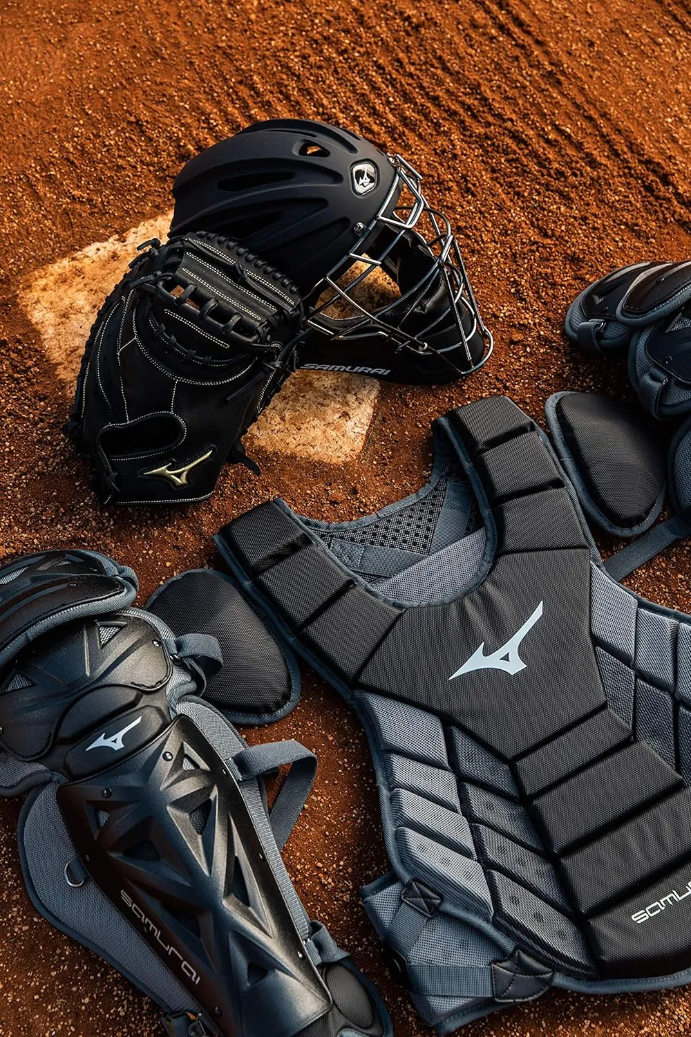 Mizuno G4 Samurai Catcher's Helmet