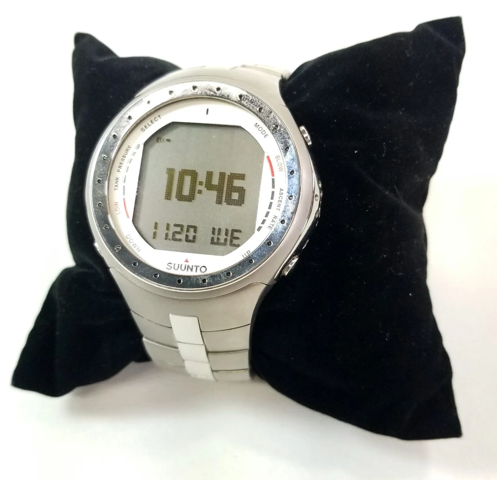 NEW SUUNTO D9 Titanium SCUBA DIVE COMPUTER WRIST WATCH Wireless Hoseless Nitrox