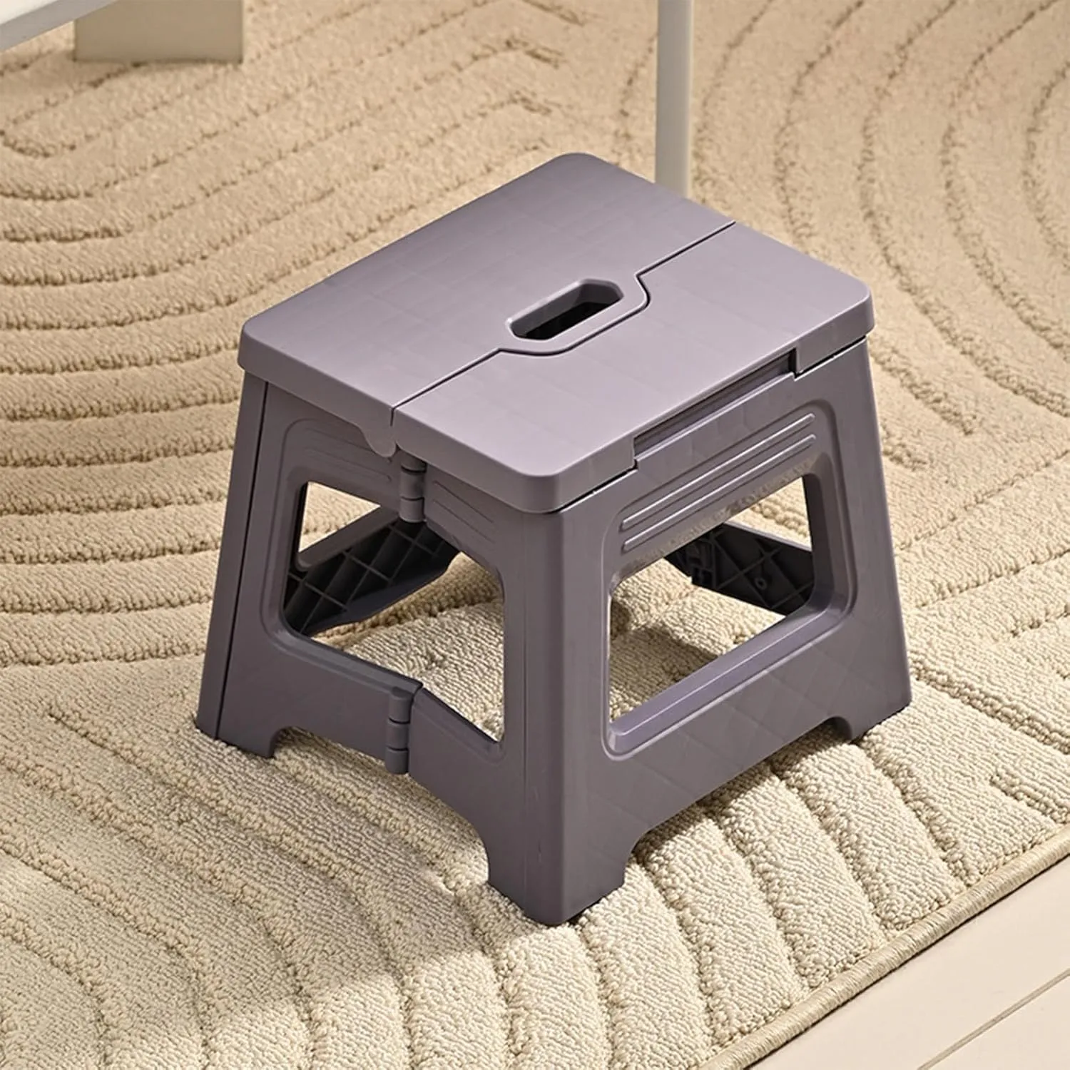Portable Folding Stool Ultra-Light Fishing Chair Outdoor Folding Camping Stool ABS Folding Stool Portable Foldable Stool Portable Beach Chair Camping Party Stool, White,Pink,Gray (Gray)